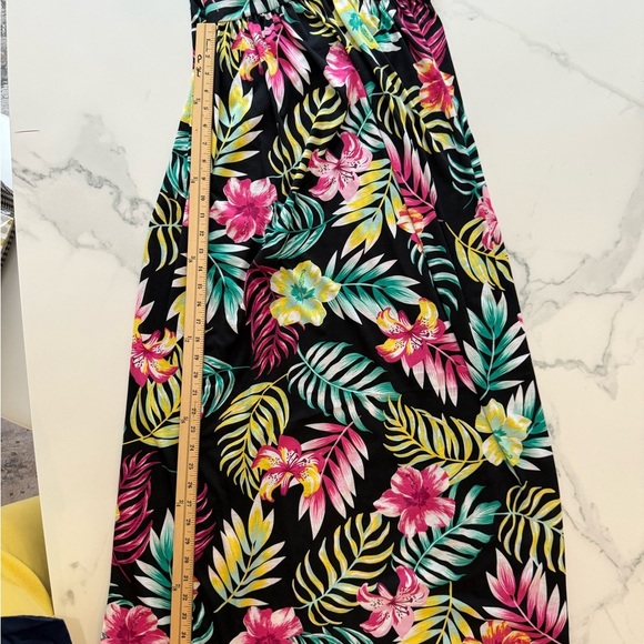 Floral Maxi Dress with Tropical Print Size Extra Small - Picture 6 of 7
